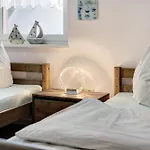 Haus Segelboot Hirtenweg 3c Prázdninový dům Zingst