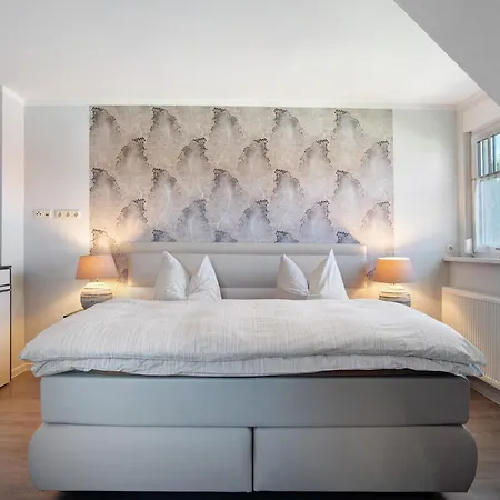 Holiday home Haus Segelboot Hirtenweg 3c